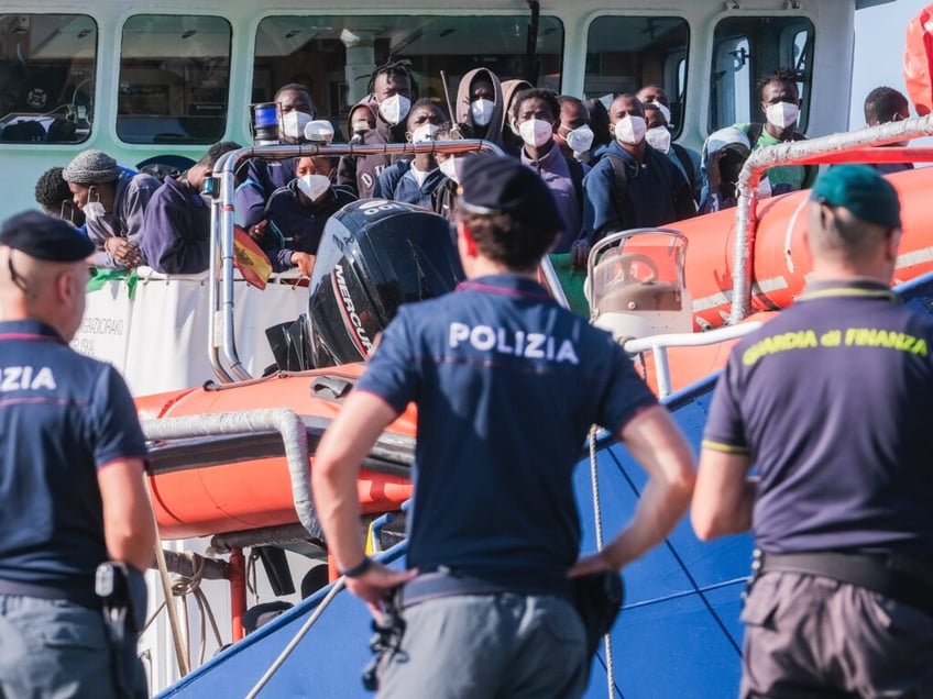 italys pm meloni despairs at illegal migrant surge warns future of europe is at stake