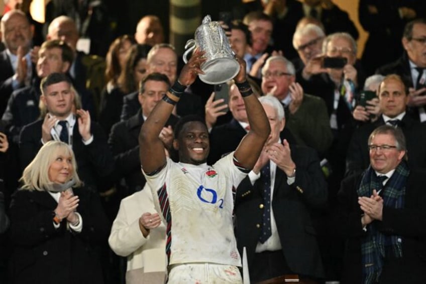 Trophy regained: England captain Maro Itoje lifts the Calcutta Cup after a 16-15 Six Natio