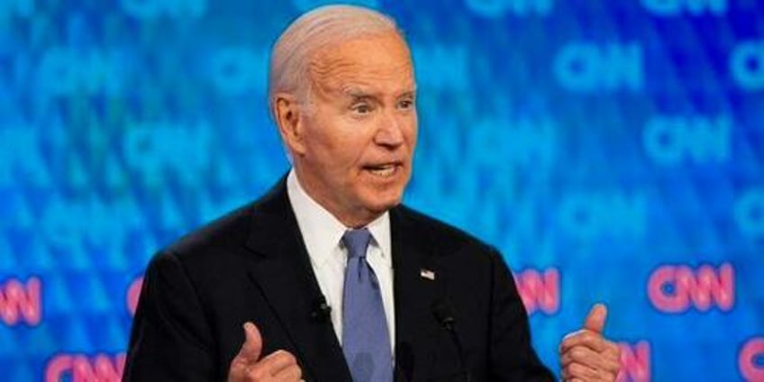 its just my brain biden defends health as dem governors call for resignation