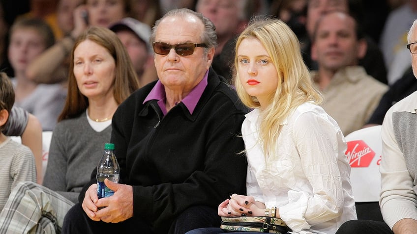 jack nicholsons daughter recalls childhood neighbor marlon brandos kind gesture