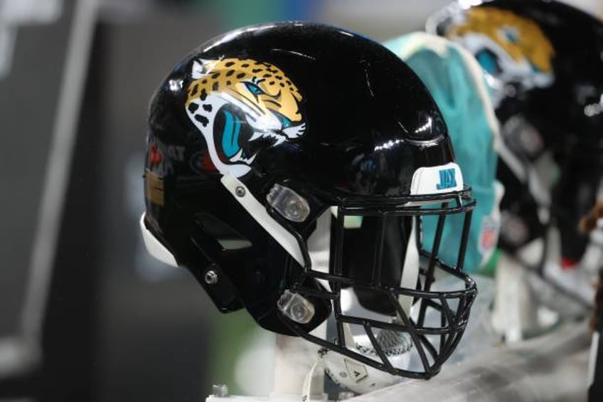 jacksonville jaguars kevin maxen comes out as first openly gay male coach in the nfl