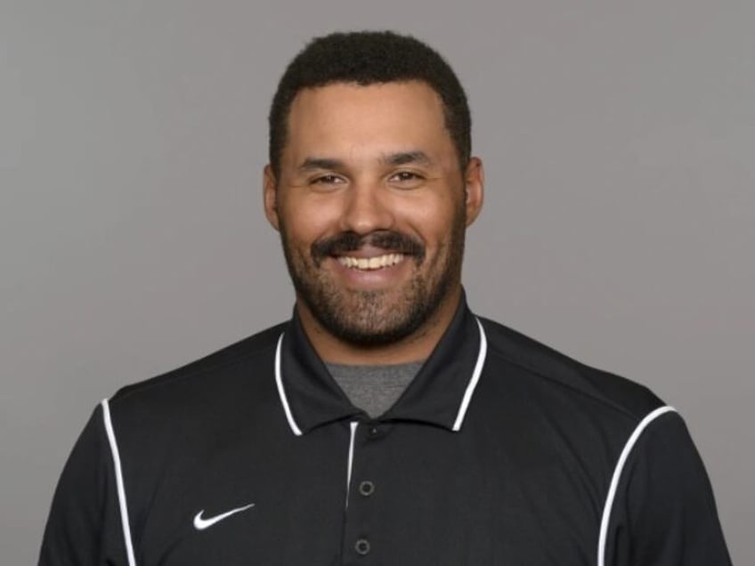 jacksonville jaguars kevin maxen comes out as first openly gay male coach in the nfl