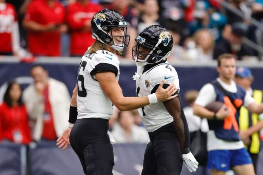 jaguars hold off texans steelers beat bengals