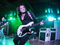 Jake E. Lee, former guitarist for Ozzy Osbourne, shot multiple times in Las Vegas