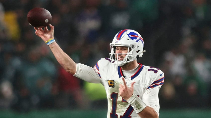 jalen hurts leads eagles to thrilling overtime win over bills at home