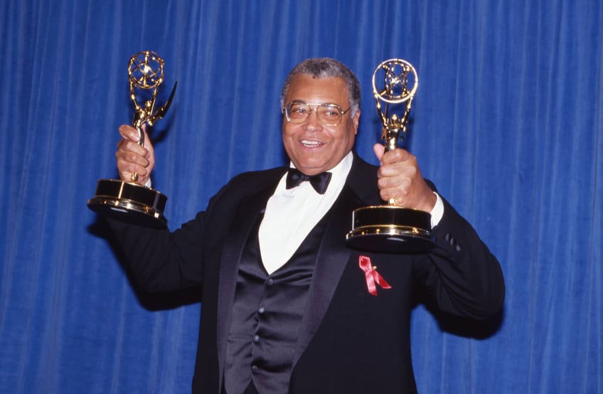 james earl jones acclaimed actor and voice of darth vader dies at 93