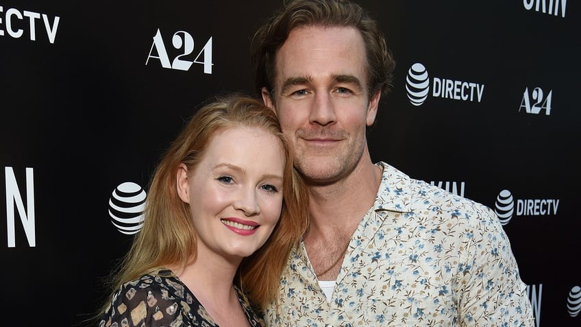 A photo of James Van Der Beek and wife Kimberly