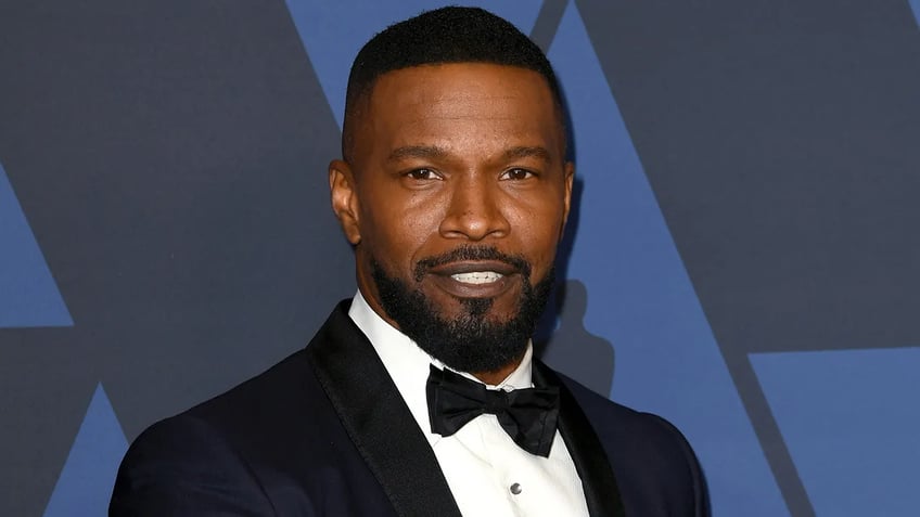 jamie foxx receives blessings from hollywood after breaking silence on medical complication