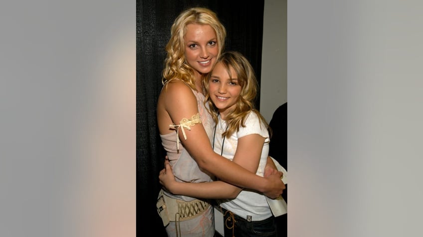 jamie lynn spears shares update on complicated relationship with britney spears families fight