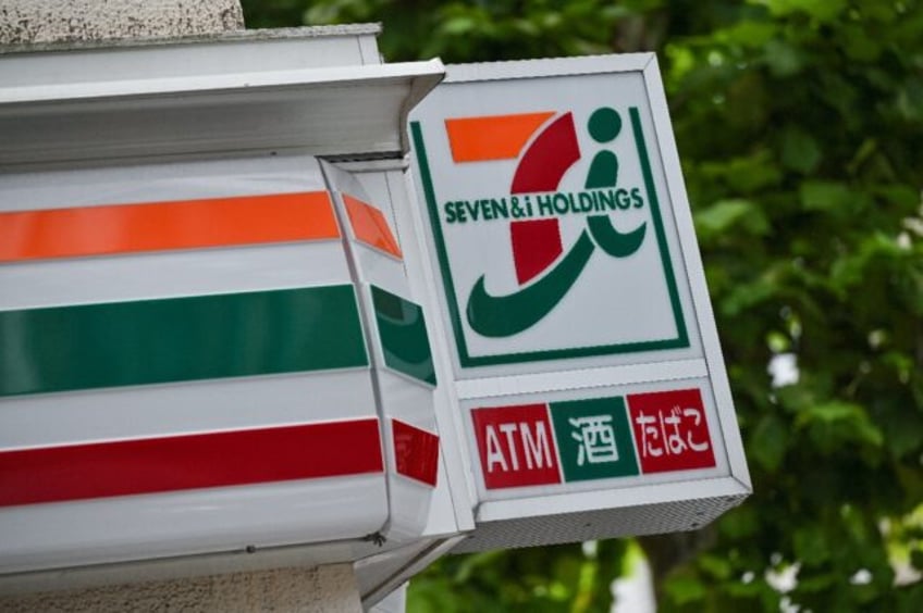 As the world's biggest convenience store chain, 7-Eleven operates more than 85,000 outlets