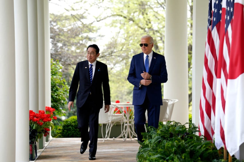 japanese prime minister kishida fumio meets joe biden emphasizing ai concerns