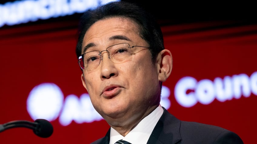 japans kishida teases new economic package amid waning support for conservative government