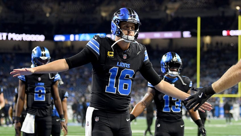 Jared Goff celebrates touchdown