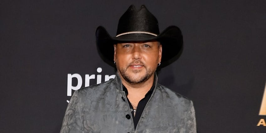 jason aldean recovering after abrupt concert exit due to heat exhaustion it was pretty intense