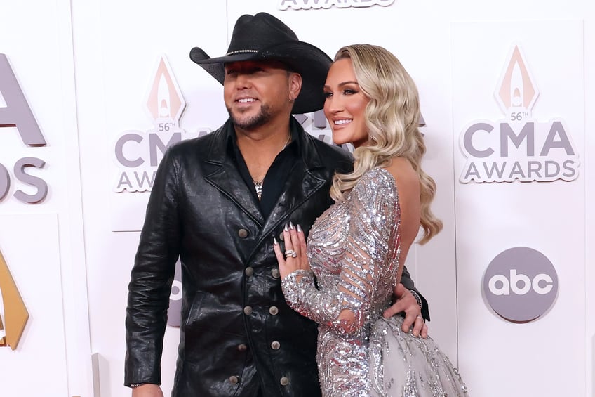 jason aldean small town backlash country singer wife brittany fight back amid controversies