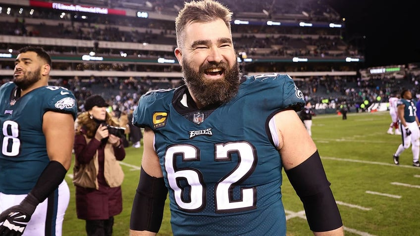 Jason Kelce vs the Giants