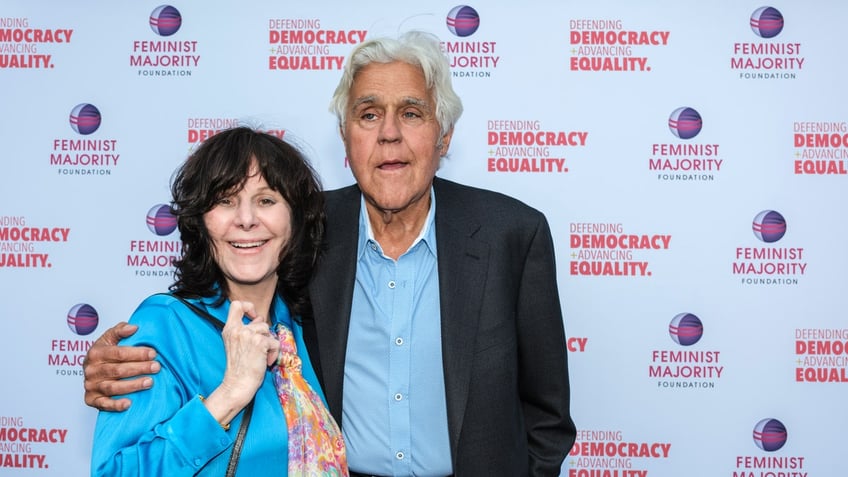 Jay Leno poses with wife Mavis