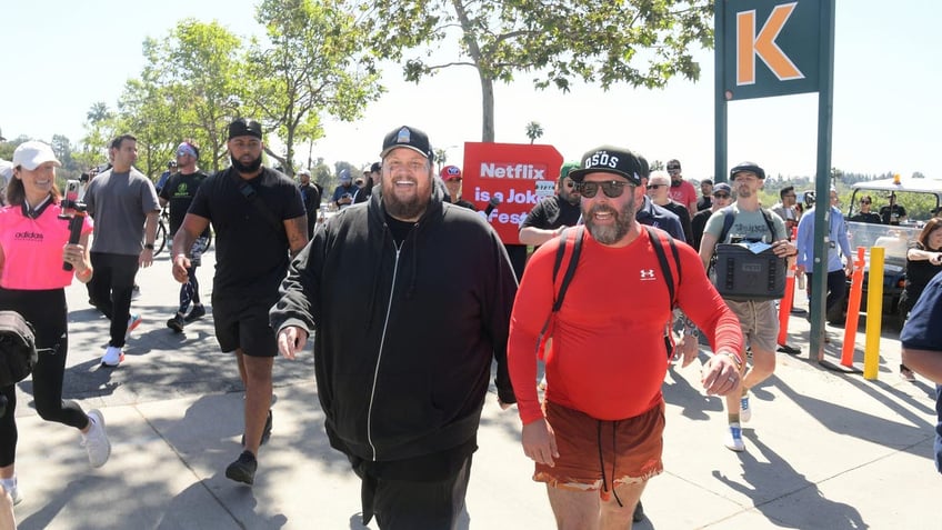 jelly roll and bert kreischer at race