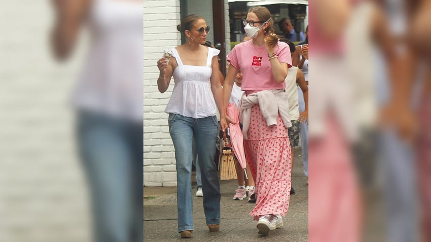 Jennifer Lopez wears jeans and a white tank top on ice cream date with Ben Affleck's daughter.