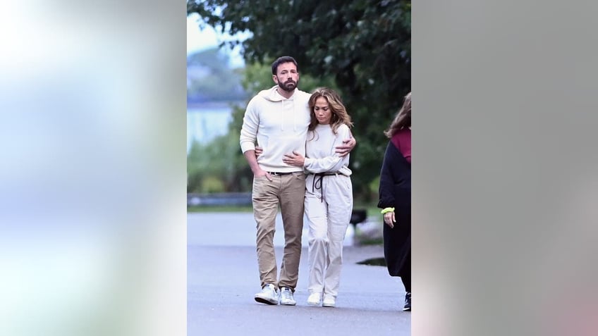 Jennifer Lopez and Ben Affleck in the Hamptons 2021