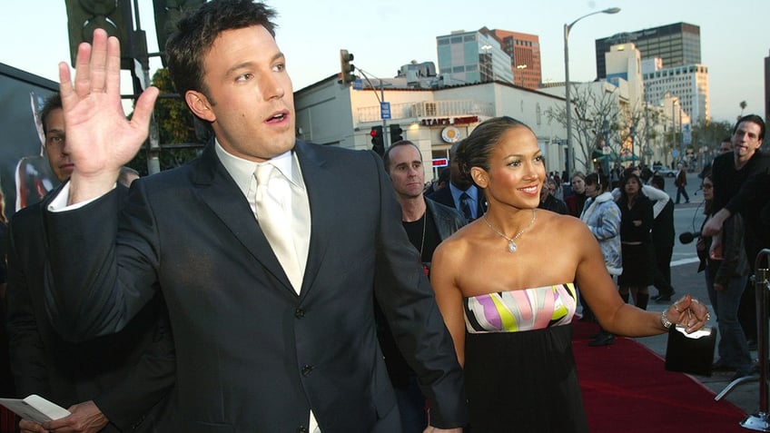 Ben Affleck and Jennifer Lopez on the red carpet at the Daredevil premiere