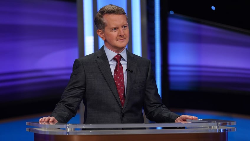 jeopardy contestant teased by ken jennings slammed by fans for missing cakewalk clue way too easy