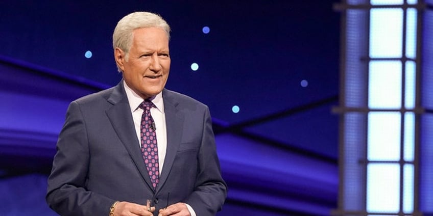 jeopardy host ken jennings spoke to alex trebek the night before he died thought he would bounce back