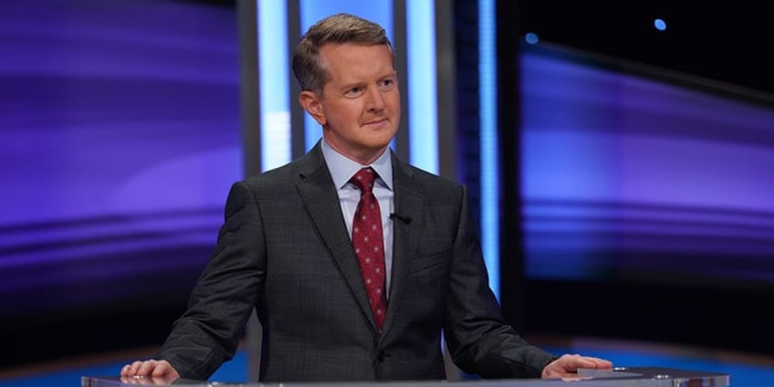 jeopardy host ken jennings spoke to alex trebek the night before he died thought he would bounce back