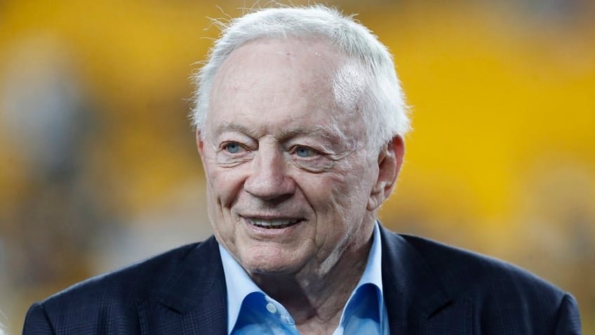 Jerry Jones vs Steelers