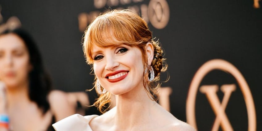 jessica chastain says she got sick in her mouth before kissing costar