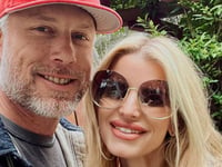 Jessica Simpson sparks divorce rumors with cryptic post