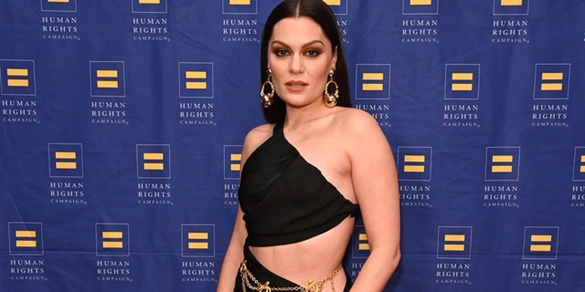 jessie j slams body shamers commenting on her postpartum figure 3 months after giving birth