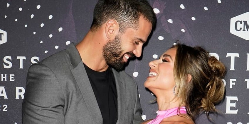 jessie james decker reveals fourth pregnancy months after husbands vasectomy refusal