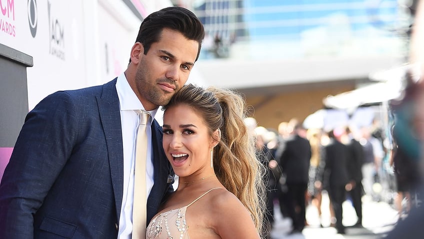 jessie james deckers fans go wild over cheeky photo of nfl husband eric decker to promote cookbook