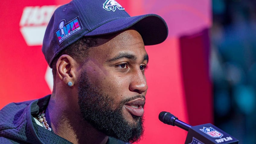 Haason Reddick takes questions