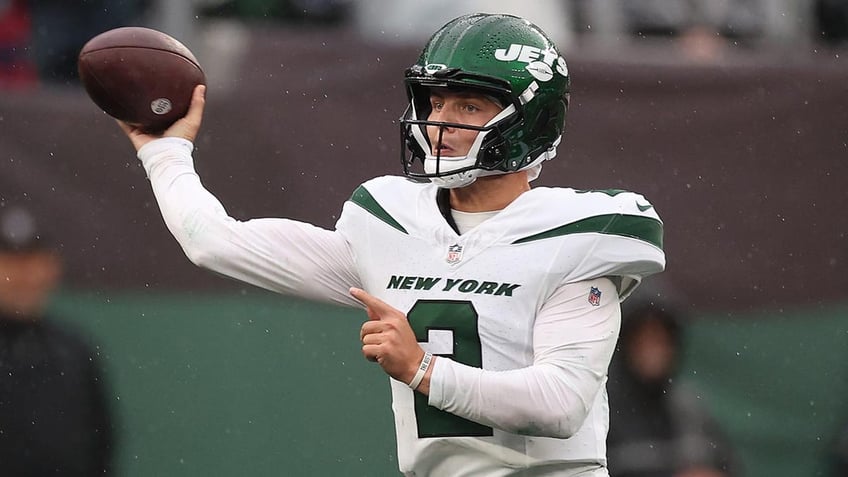 jets give zach wilson starting quarterback job back hes fired up