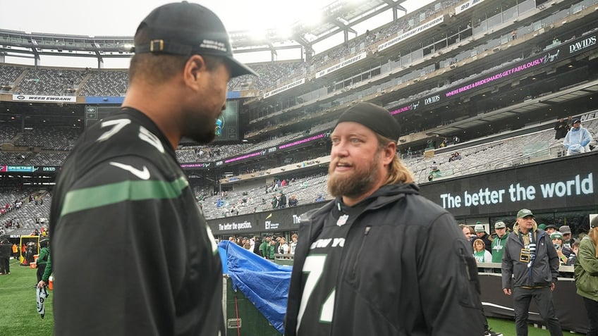 Jets alumni Ropati Pitoitua and Nick Mangold talk