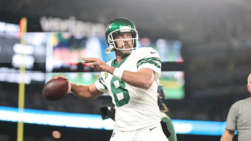 jets nathaniel hackett confident aaron rodgers will return next season