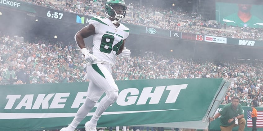 jets wide receiver corey davis announces retirement from nfl after 6 seasons