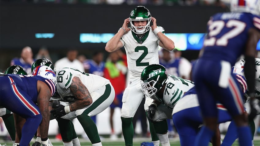 jets zach wilson embraces starting role ahead of daunting cowboys matchup i truly believe in myself