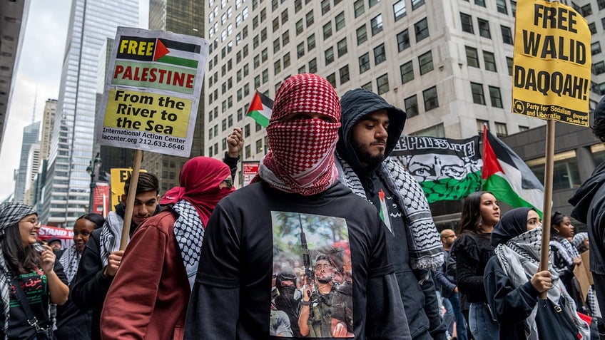 jewish americans remain defiant amid calls for global protests against israel we cant let terrorists win