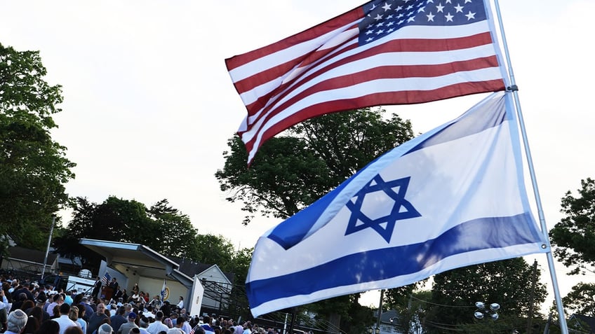 jewish institutions on high alert increase security in us following hamas attacks