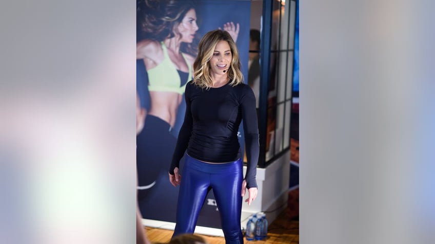 jillian michaels instructing a pilates class