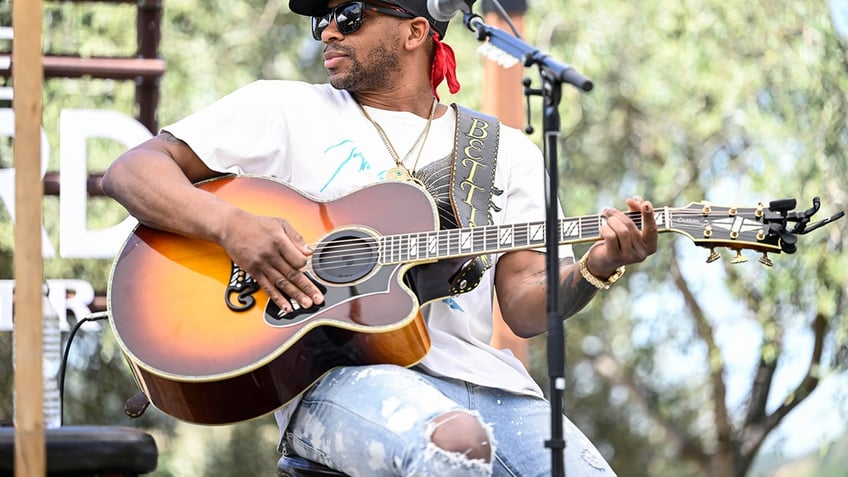 jimmie allen welcomes third child with estranged wife amid split sexual assault allegations