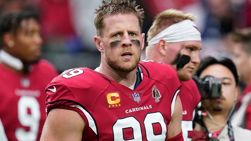 jj watt at peace with retirement decision says he could still play if i wanted to