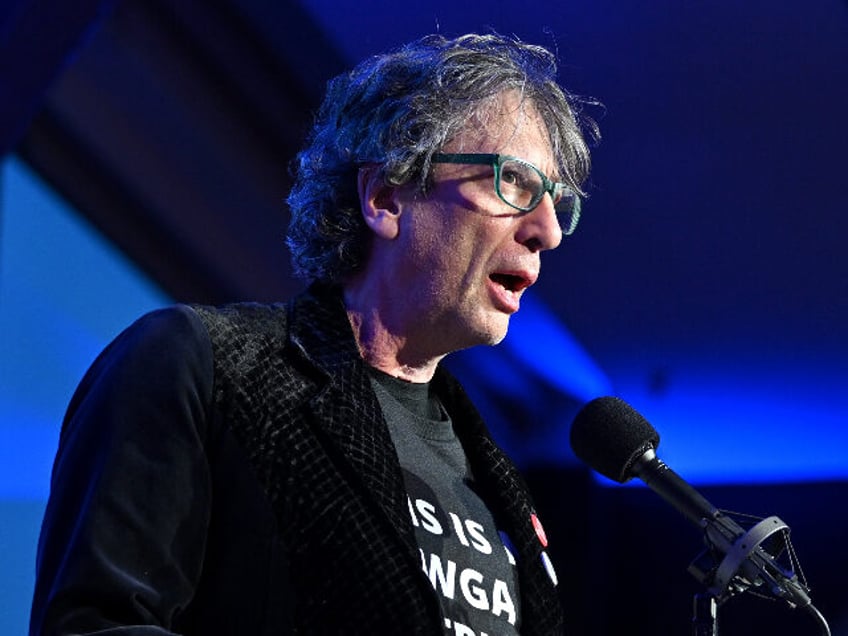 NEW YORK, NEW YORK - MAY 23: Neil Gaiman speaks onstage at the Full Bloom: The 2023 Moth B