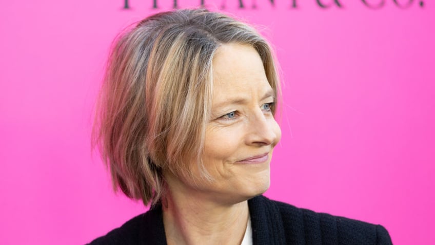 jodie foster dismisses superhero movies as just a phase thats lasted too long