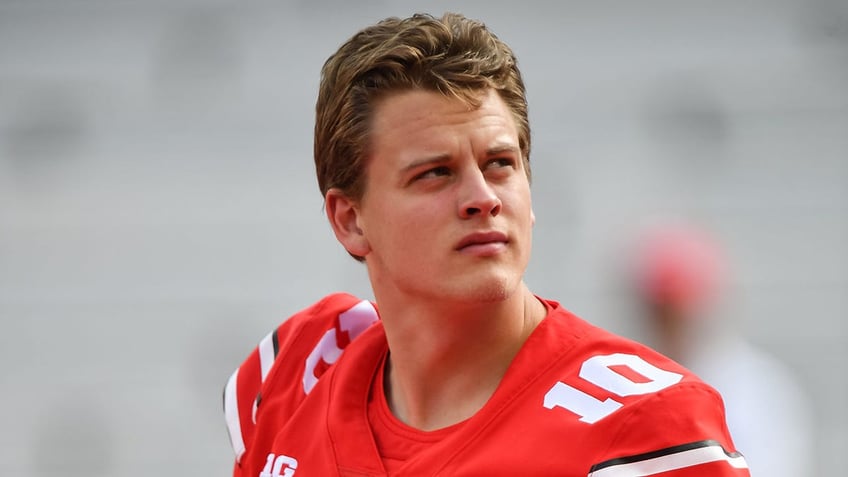 Joe Burrow looks on