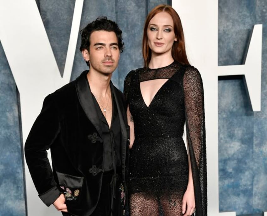 joe jonas files for divorce from sophie turner after 4 years of marriage 2 daughters