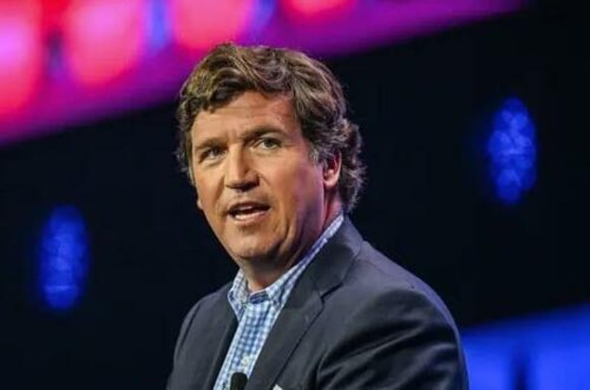 joe rogan says tucker carlson could win 2028 presidential race